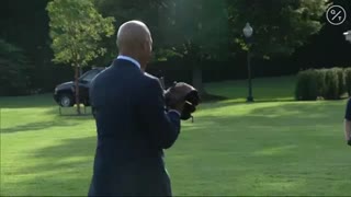 Trump Plays Catch With Yankees Legend Mariano Rivera at the White Hous