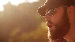 Zac Brown Band - Knee Deep Feat. Jimmy Buffett (Official Music Video) 