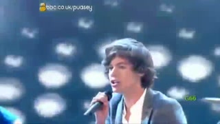 One Direction - What Makes You Beautiful (Live on BBC Children In Need