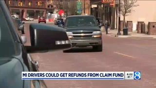 Lawmakers welcome auto insurance refunds