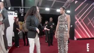 Kelly Rowland GLAMBOT- Behind the Scenes in 2019 PCAs - E! Red Carpet 