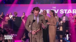 Tom Hiddleston Shares PCA Win with Loki Cast - People