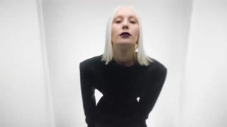 Versace Confessional, with Donatella Versace - Fall-Winter 2022
