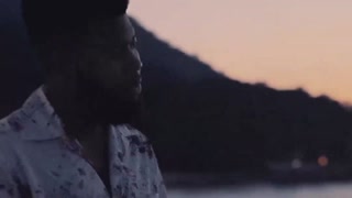 Post Malone - Smoke Gets In Your Eyes (ft. Khalid)