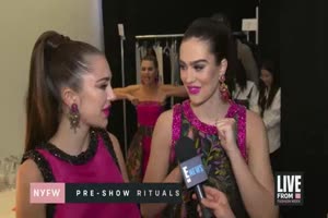Lisa Rinna Crashes Daughters- NYFW Backstage Interview - NYFW - E! Red