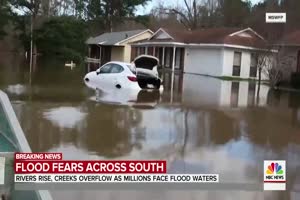 Flooding In Mississippi Forces Residents To Flee Their Homes - TODAY