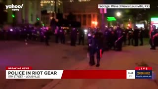 Louisville police appear to shoot pepper rounds at reporters
